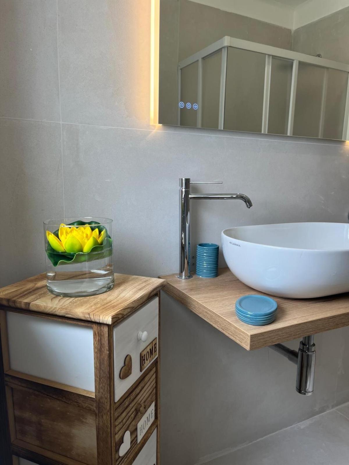 Labanca'S Comfort Rooms Матера Экстерьер фото